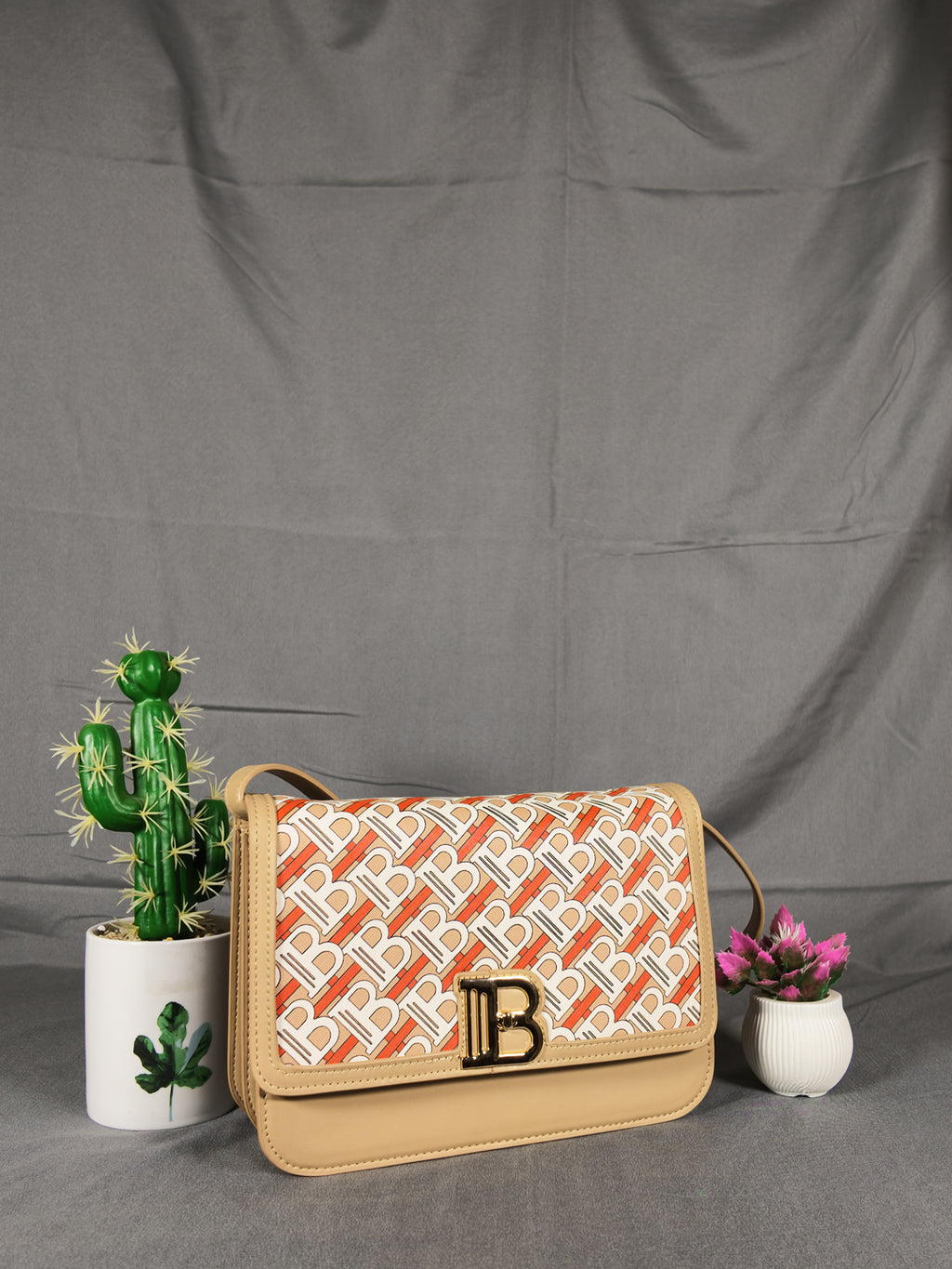 Rain Cun Elegant Monogram Flap Crossbody Bag - Apricot