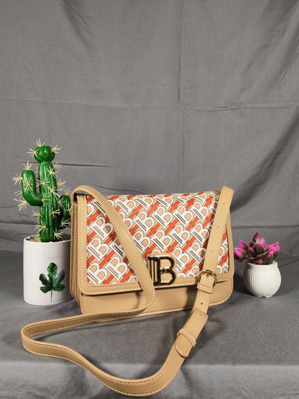 Rain Cun Elegant Monogram Flap Crossbody Bag - Apricot